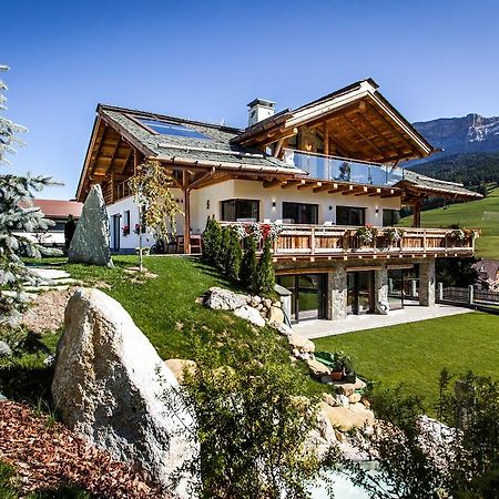 Chalet Stefan - Apartments Ла Виля Екстериор снимка