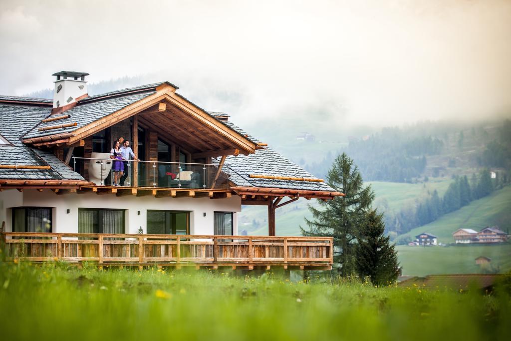 Chalet Stefan - Apartments Ла Виля Екстериор снимка