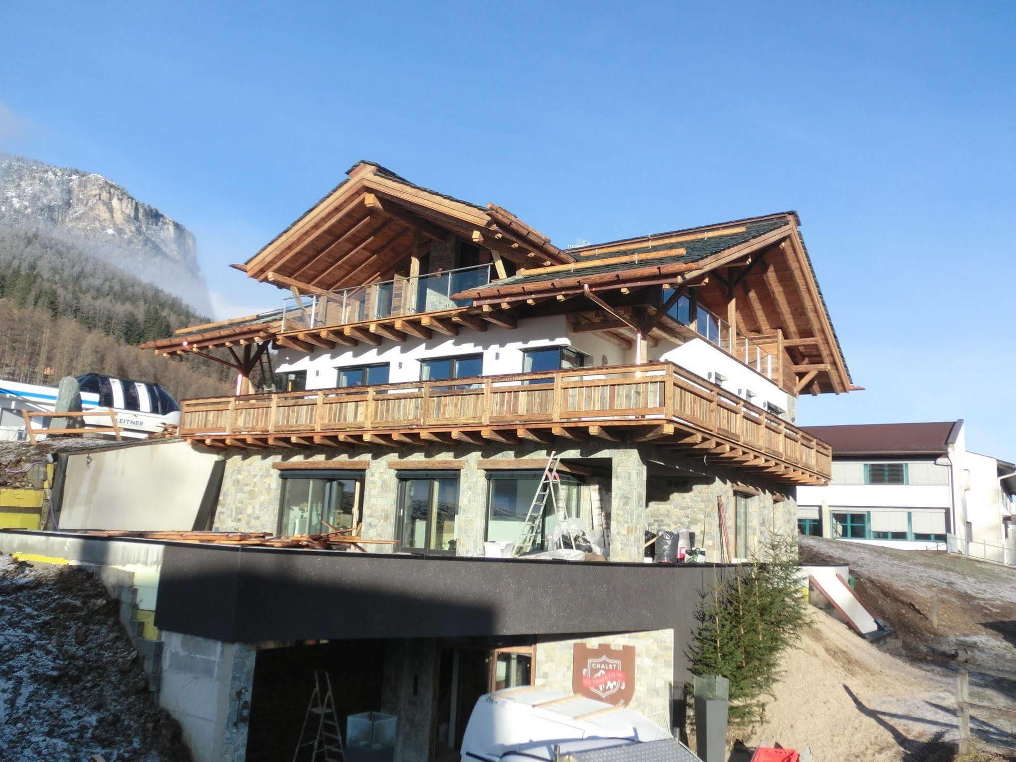 Chalet Stefan - Apartments Ла Виля Екстериор снимка